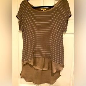 Anthropologie (Bordeaux) Hi-Lo Silky Tee